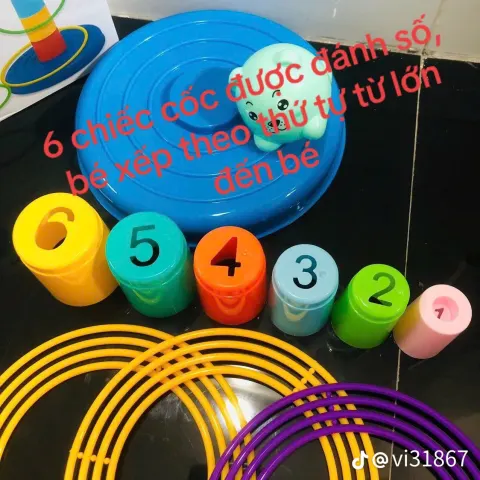 Bộ đồ chơi tháp ném vòng rèn luyện vận động và học số cho bé 1