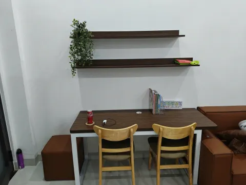 Bộ bàn học nhỏ gọn hiện đại cho không gian nhỏ