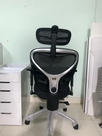 Ghế làm việc văn phòng lưng lưới màu đen hiện đại