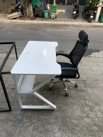 Bàn k kệ dưới mặt bo 1