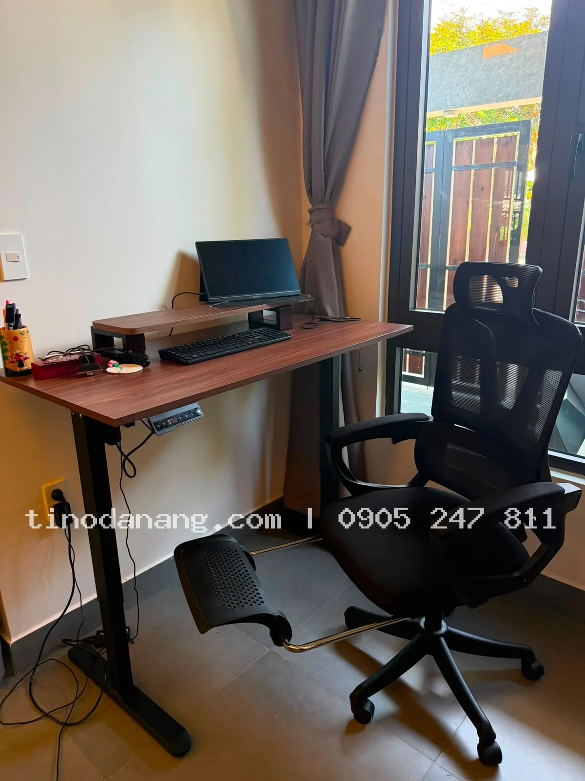 Ảnh 4 của Bàn nâng hạ làm việc thông minh chỉnh chiều cao điện