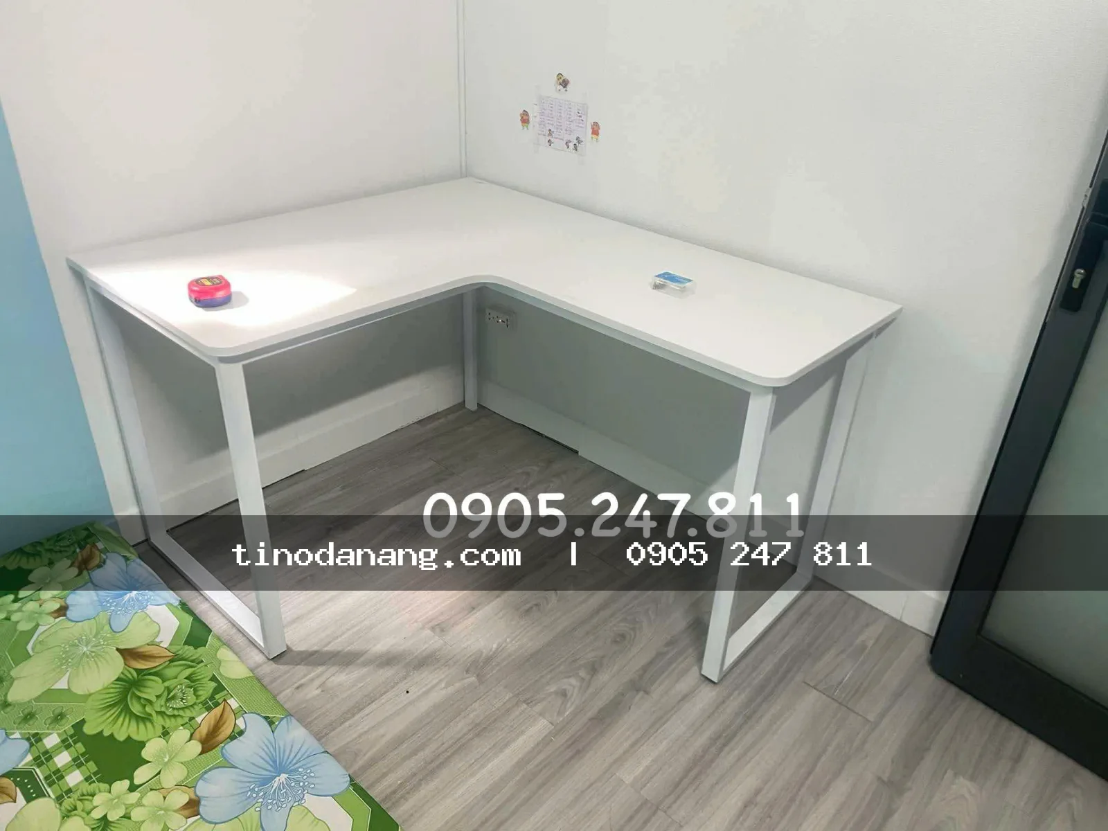 Ảnh 2 của Bàn làm việc chữ L khung sắt hộp cứng cáp đa năng