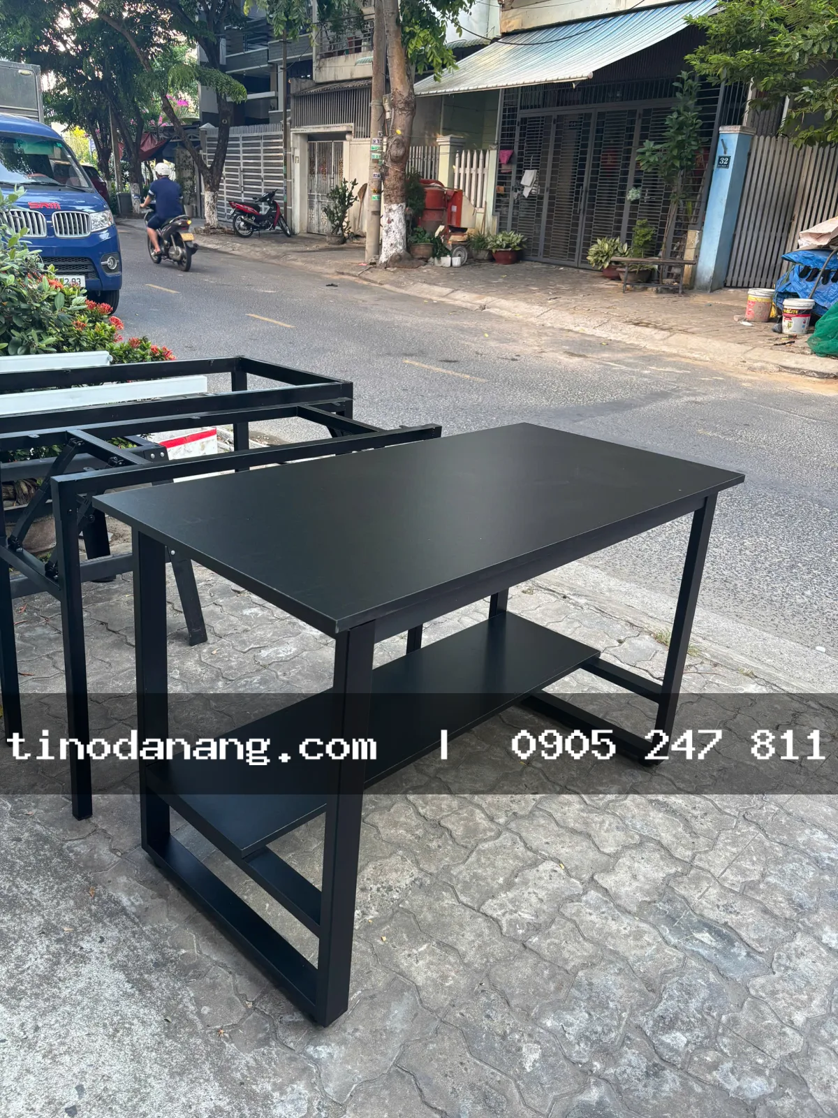 Ảnh 2 của Bàn làm việc chân chữ U có kệ